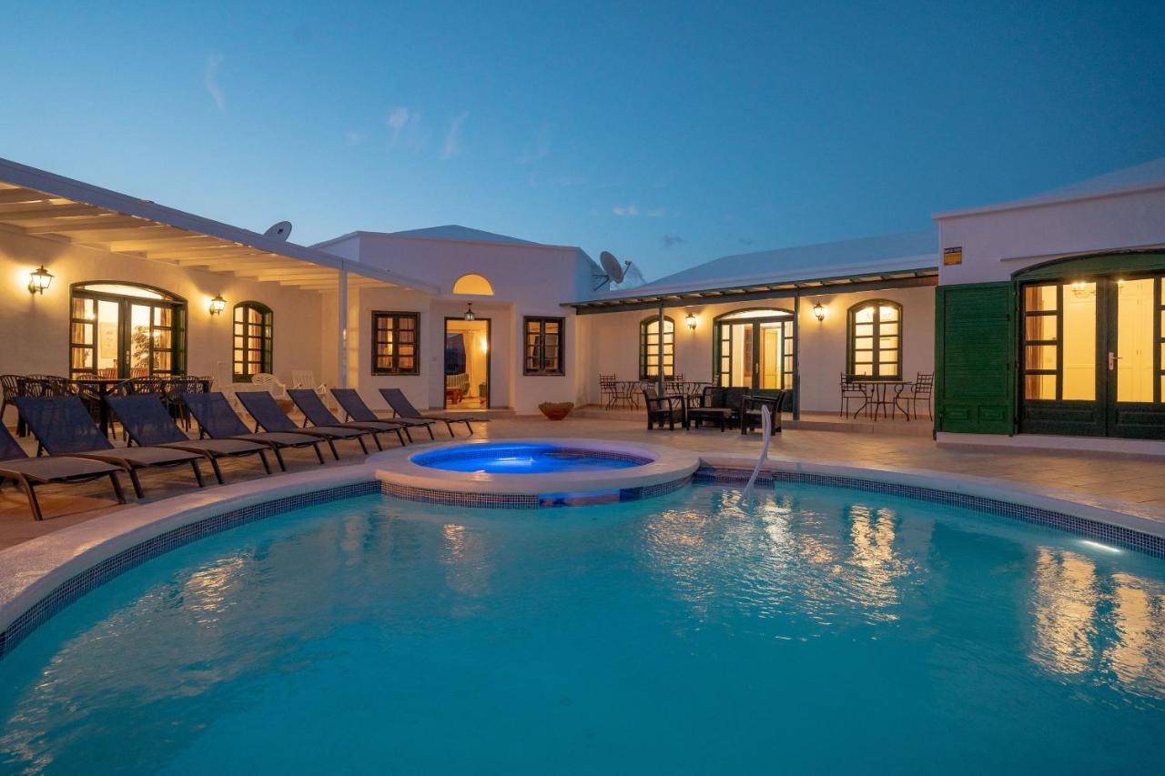 Villa Milan Puerto del Carmen  Luaran gambar