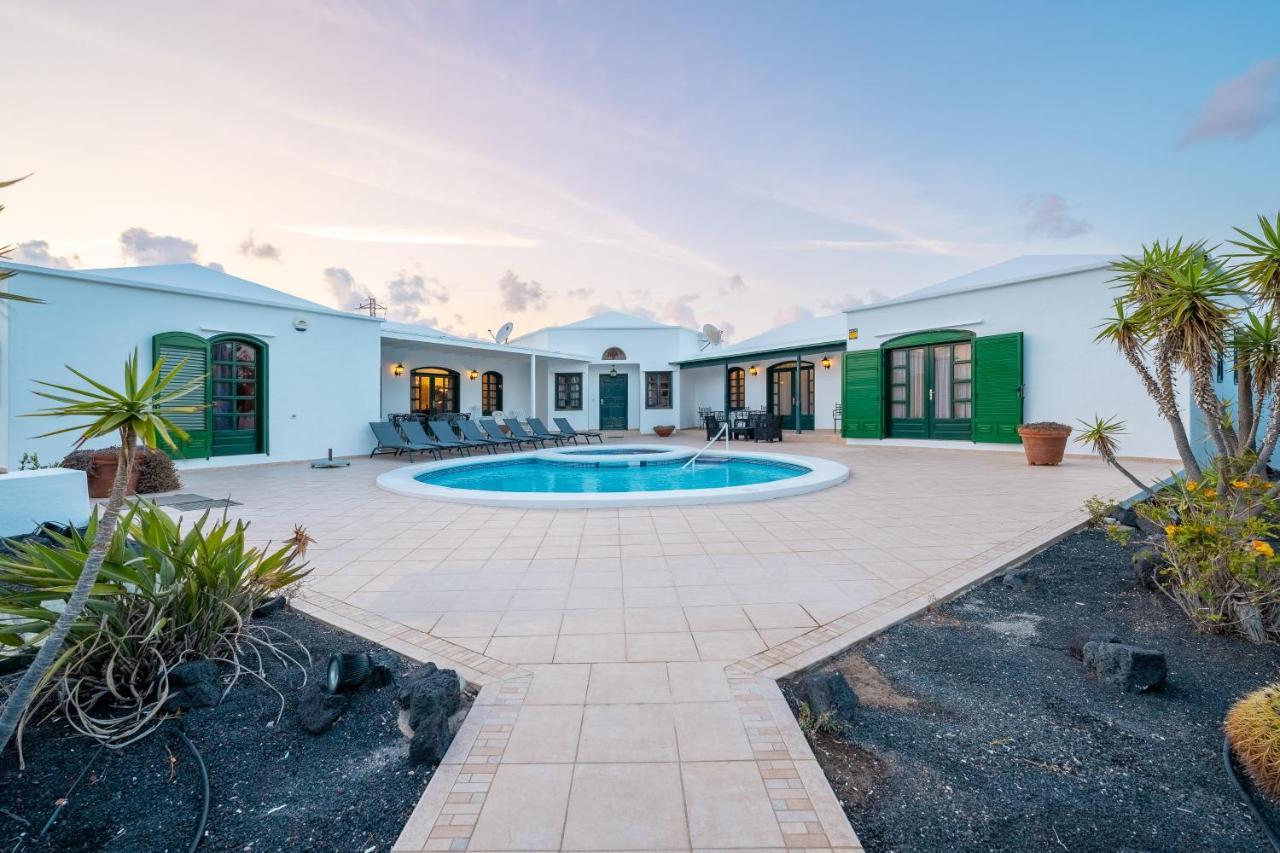 Villa Milan Puerto del Carmen  Luaran gambar