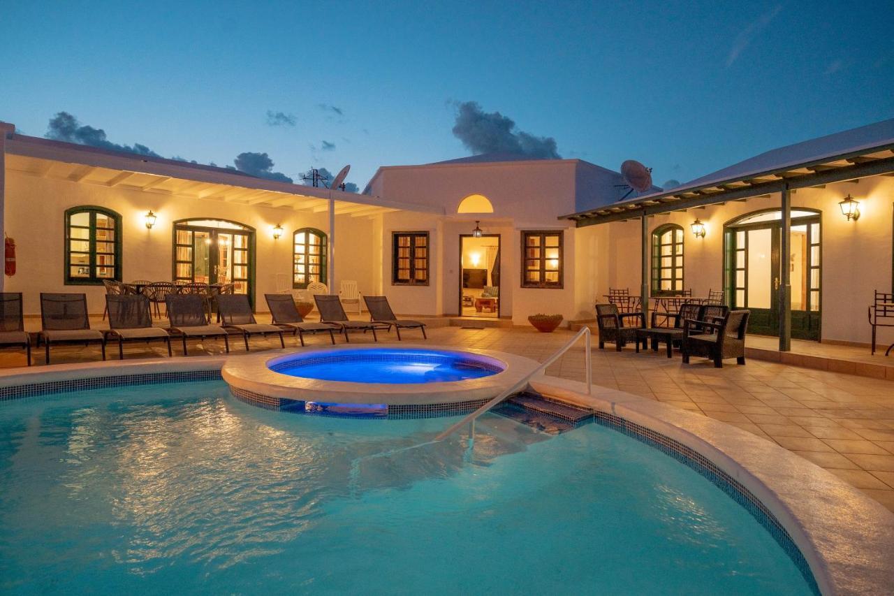 Villa Milan Puerto del Carmen  Luaran gambar