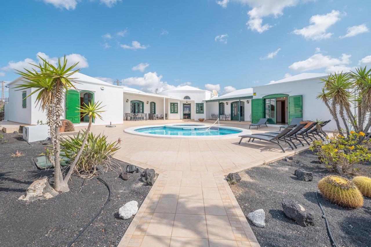 Villa Milan Puerto del Carmen  Luaran gambar