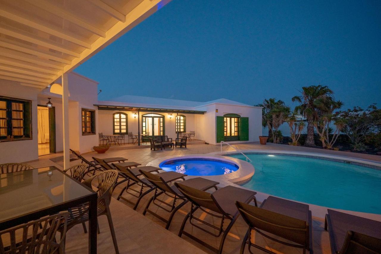 Villa Milan Puerto del Carmen  Luaran gambar