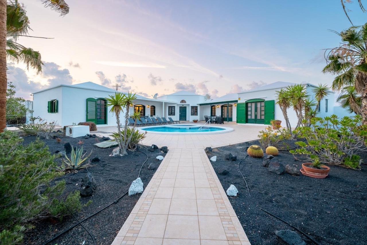 Villa Milan Puerto del Carmen  Luaran gambar